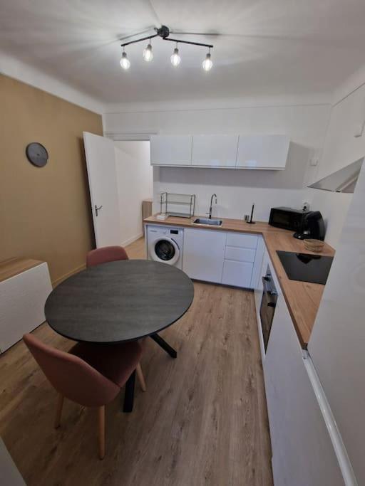 Nid Douillet En Bord De Apartment *